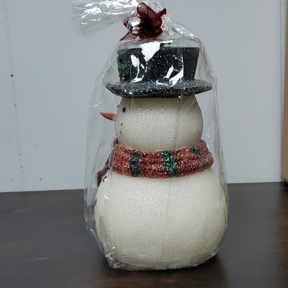 Snowman candle 7" tall - Picture 4 of 5